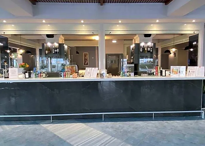 Hydramis Palace Beach Resort