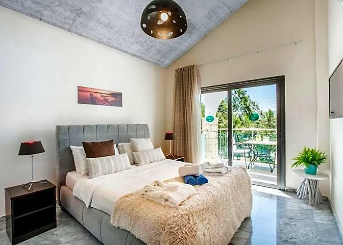 Latchi Escape Hotel And Suites