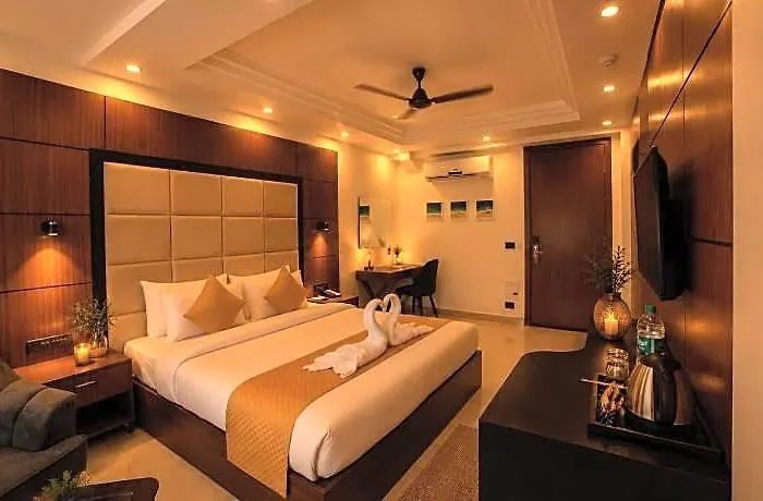 Hue Guh The Porto Candolim