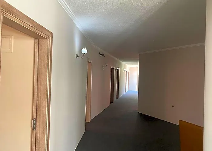 Winecity Hotel