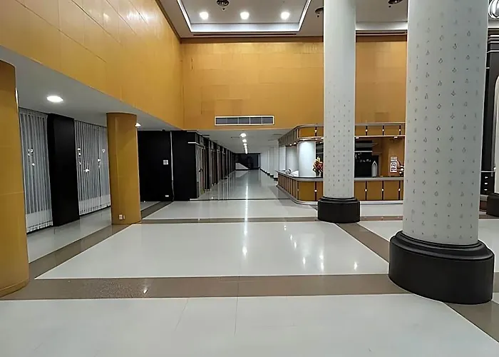 Grand Phranakhon Hotel