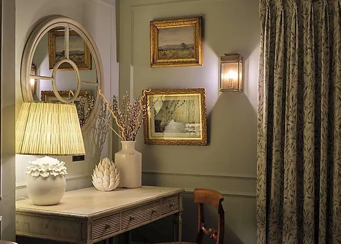 Stanwell House