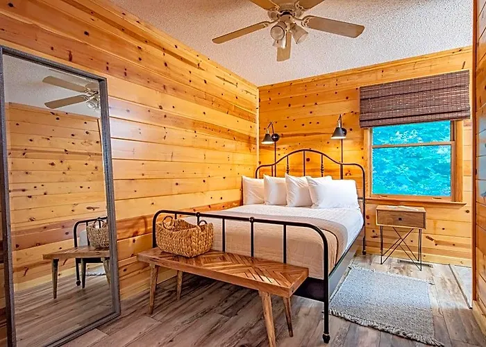 Mt. Mitchell Eco Retreat
