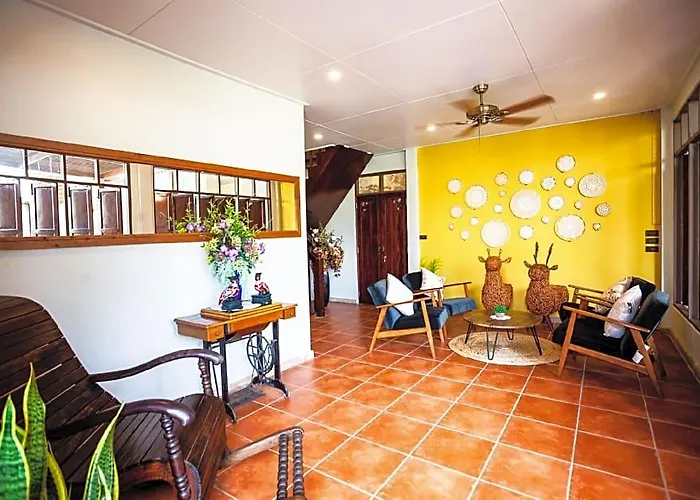Baan Suan Krung Kao