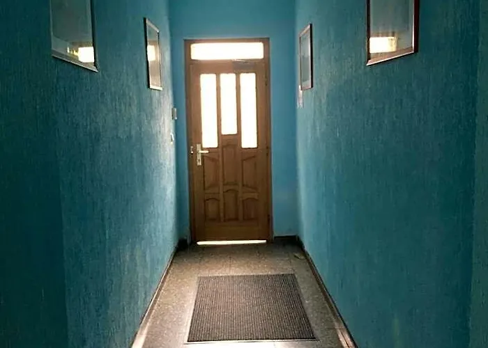 Hotel Yans