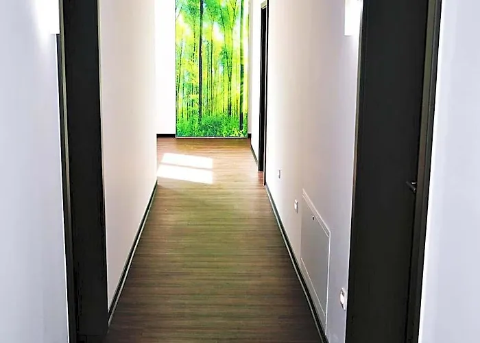 X-Hotel