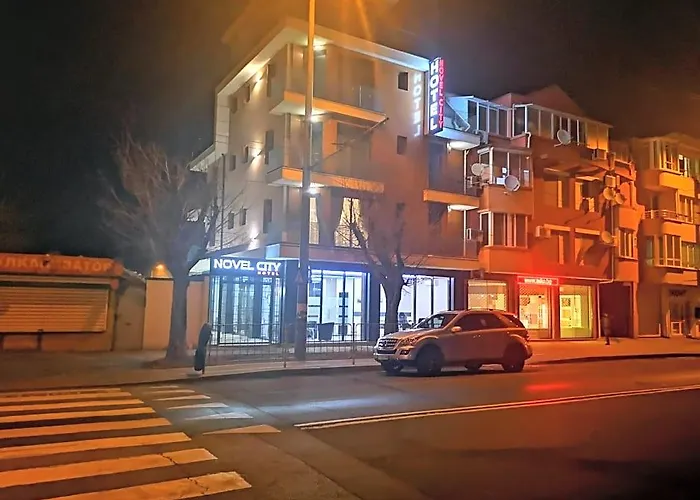 Family Hotel Novel City