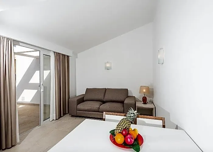 Apartamentos Menorcamar