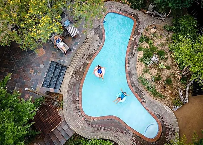 Kambaku Safari Lodge