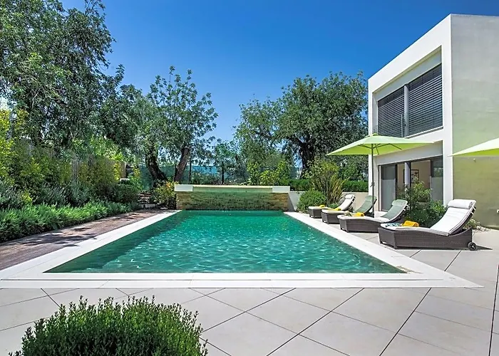 Luxurious Villa In Tavira With Private Pool