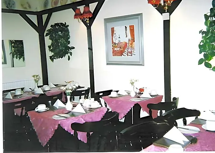 The Inglewood Hotel *Adults Only*