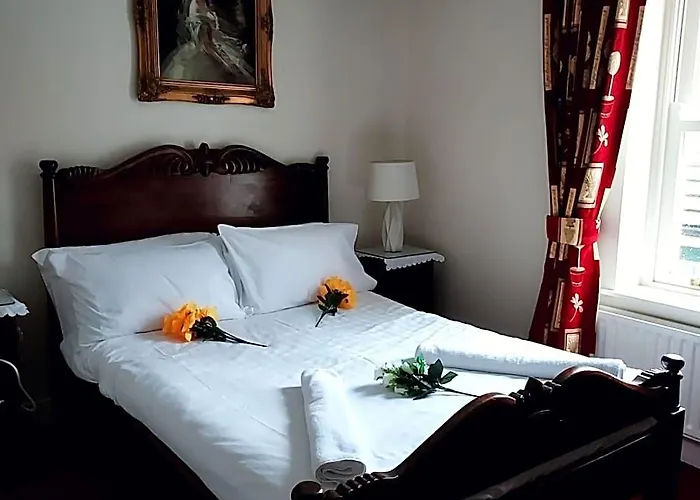 Fennessy'S Hotel
