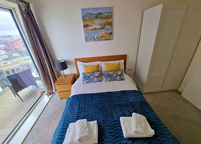 Lt Riverview Apartments - Greenwich