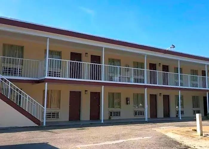Fort Eustis Inn