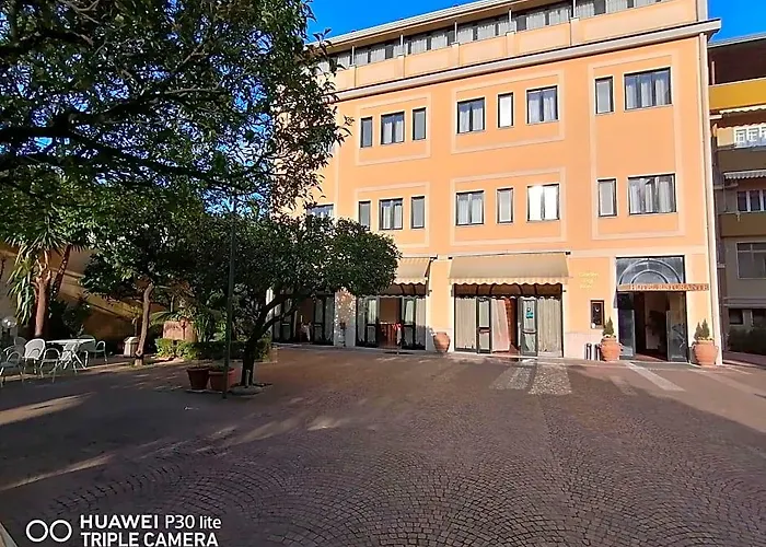 Hotel Giardino Degli Aranci