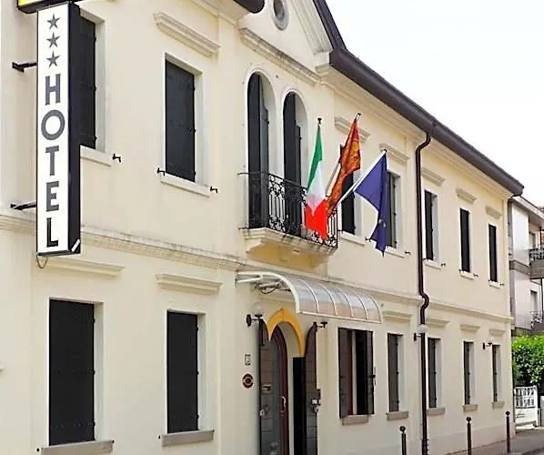 Hotel Cris