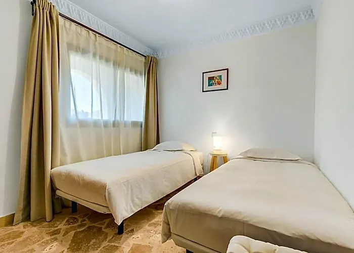 Hotel Castillo De Monda
