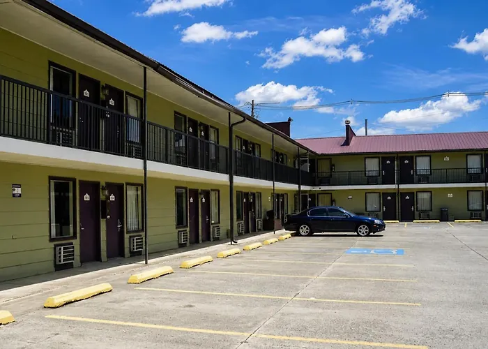 Economy Inn Sweetwater I-75