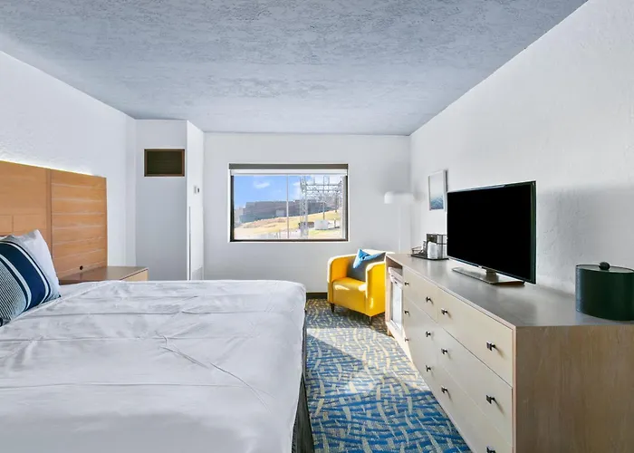 Mulberry, A Wyndham Hotel