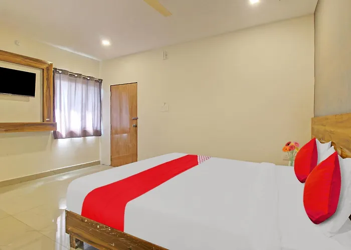 Hotel O R Square