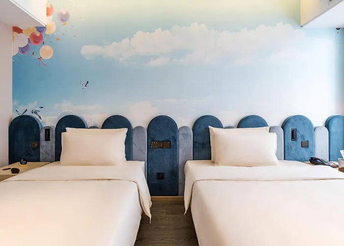 Atour Hotel Wushan Road Fuzhou Three Lanes And Seven Alleys