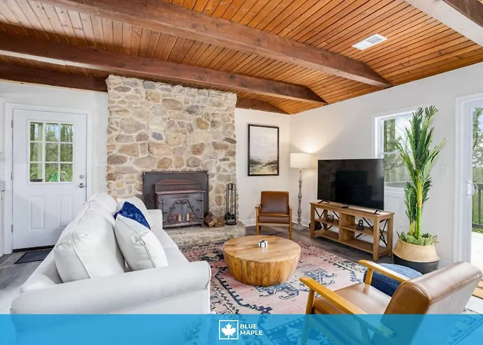 Modern Harpers Ferry Cabin W Hot Tub Deck Wifi