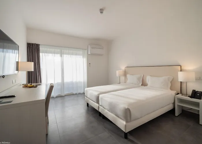 Oasis White Hotel