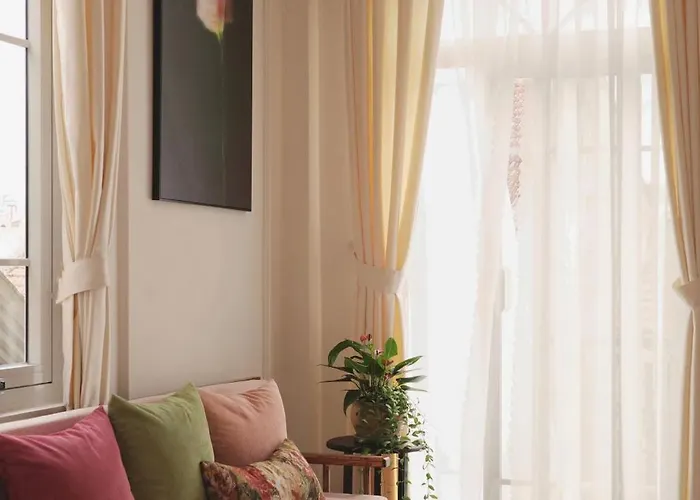 Le Macaron City Center - Boutique Hotel Da Lat