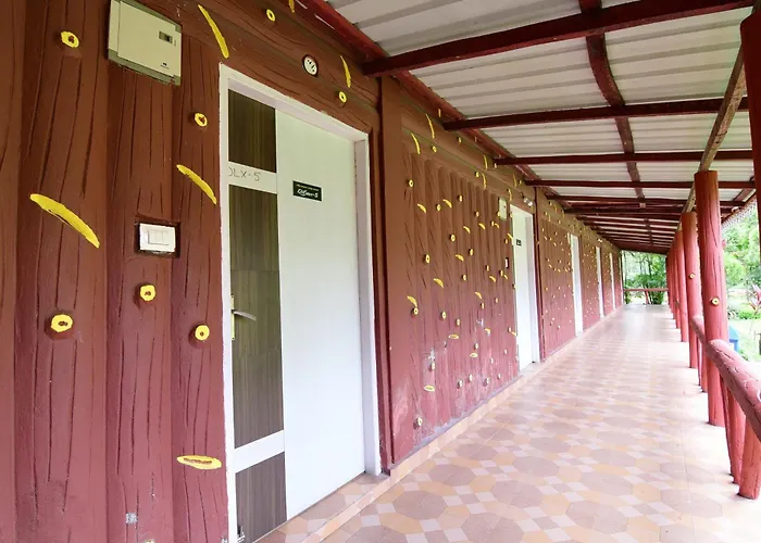 Townhouse Oak Gorumara Jungle Resort