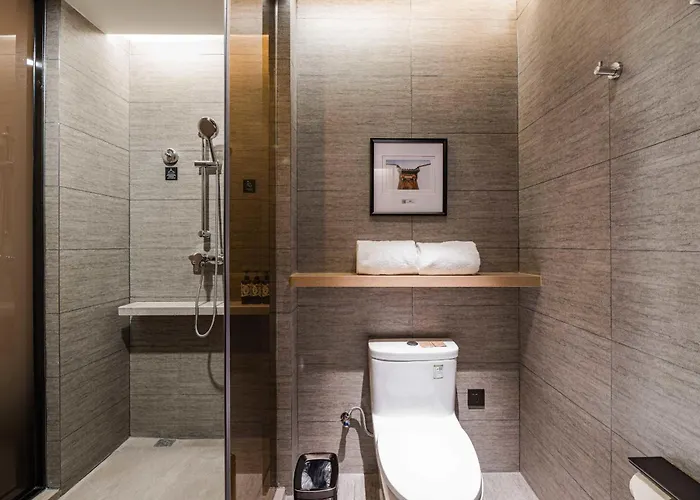 Atour Hotel Fuzhou Wusi Road Hot Spring Park