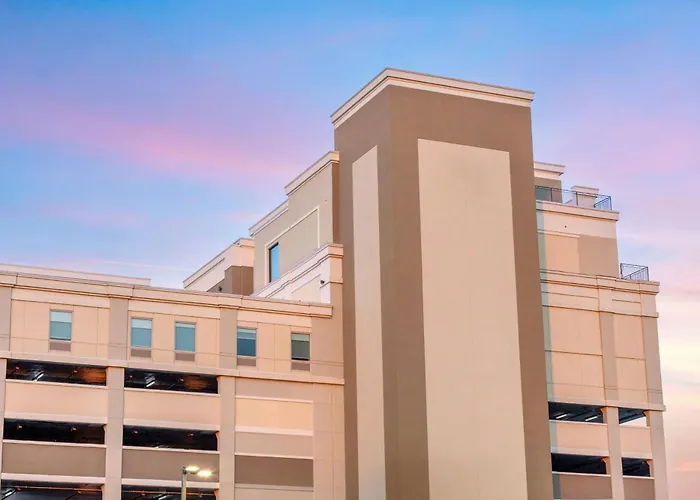 Four Points By Sheraton Newark Airport