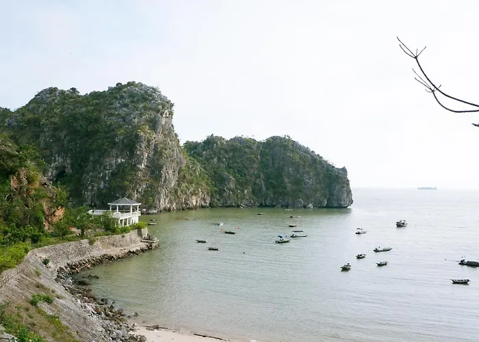 Cat Ba Sky Home