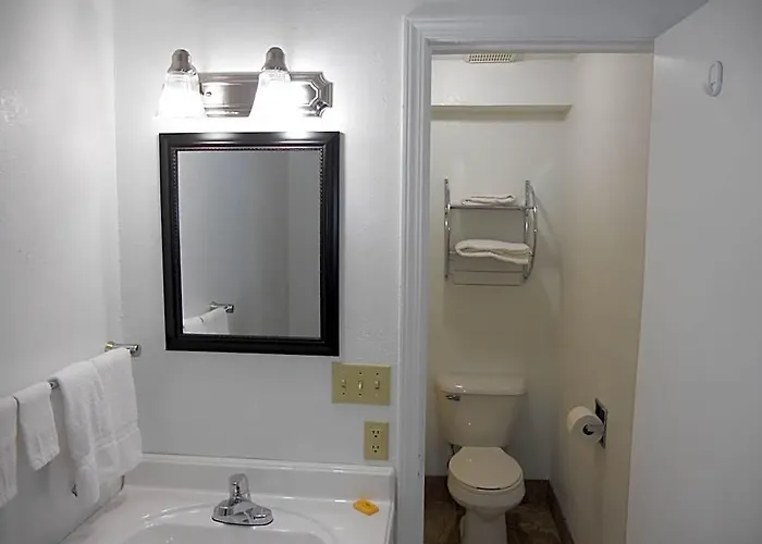 Knights Inn Harrisonville