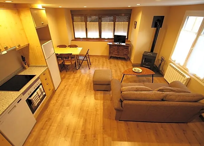 Snoe Apartamentos Mont Romies Plaza