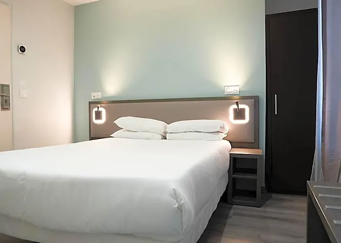 Aero Hotel