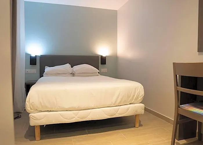 Aero Hotel