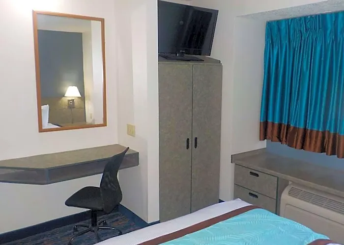 Mj Inn And Suites