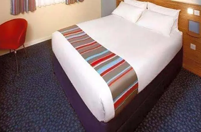 Travelodge Dundee Strathmore Avenue