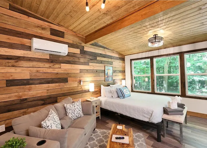 Tiny Tarheel Cozy Retreat Near Unc-Tiny House