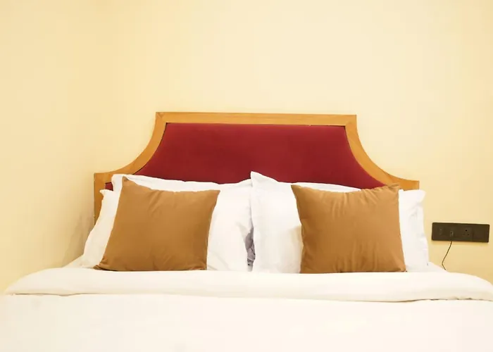 Hotel Al Aziz Palace 30 Mts From Dargah Sharif