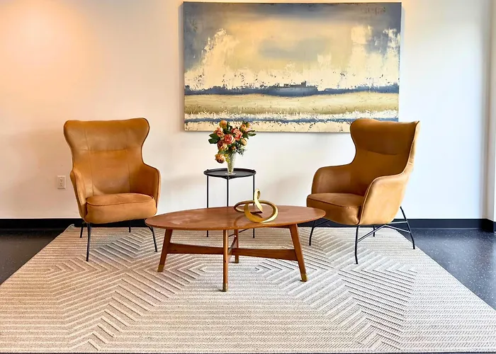 Daniella'S Suites