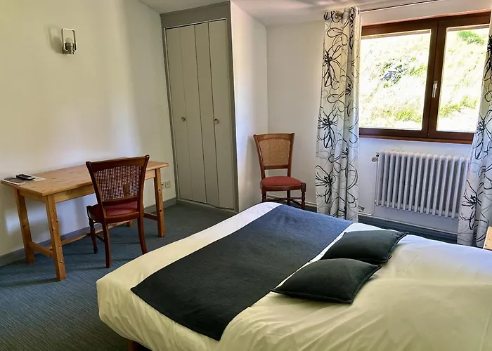 Hotel Restaurant & Bien-Etre Le Chalet Des Roches