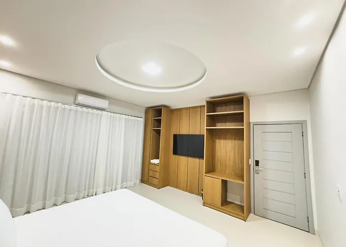 El Shaddai Hotel