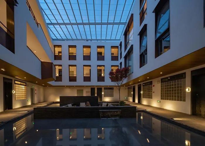 Shangri-La City Yunjian Songyue Hotel