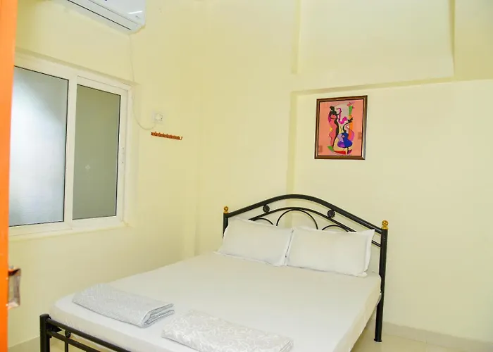 Arun Lodge And Cottage Near Thiruchendur