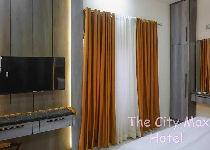 The City Max Hotel