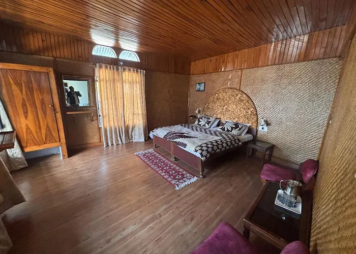 Hotel Jeetu Managed By The Bro'S Hotels