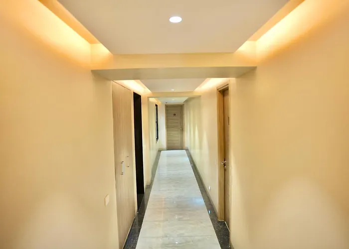 Hotel Shri Ram Residency