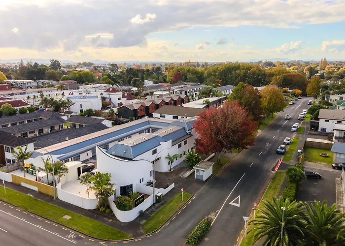 Te Awa Suites