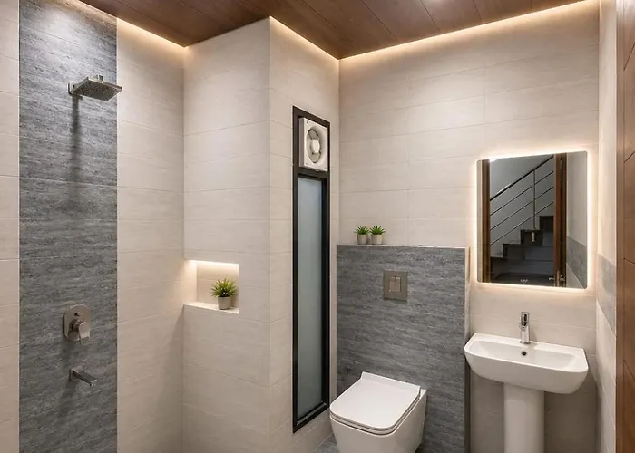 Crown Guest House